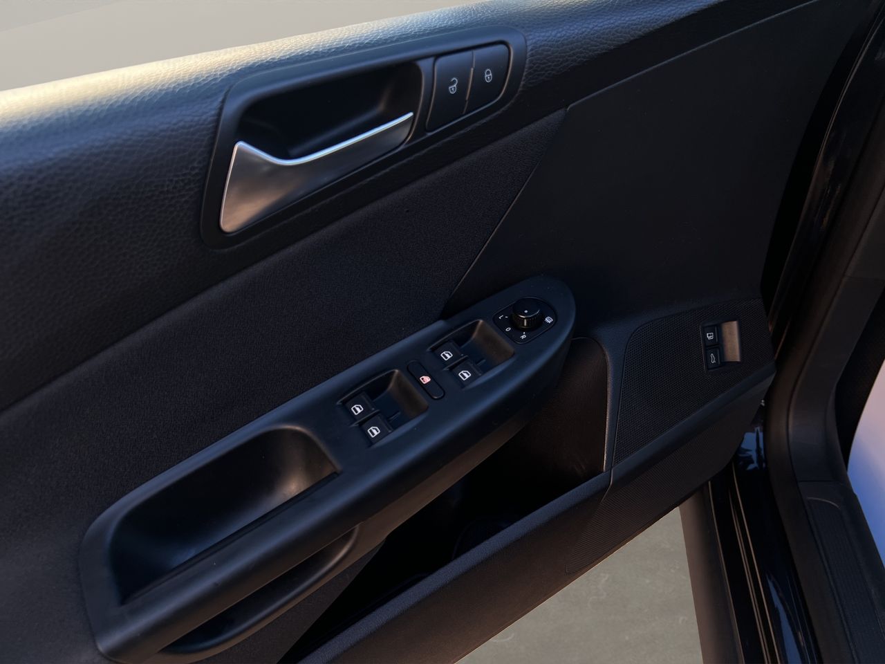 Volkswagen Passat 2.0 TDI 140 Advance Plus BlueMotion Tech - Foto 13