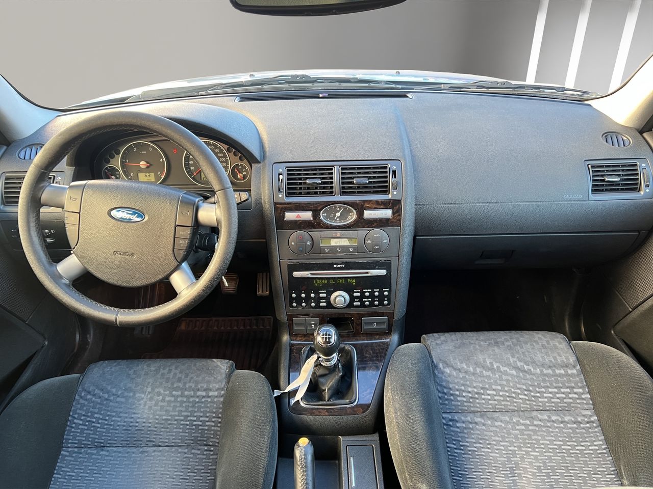 Ford Mondeo 2.0 TDCi Ghia - Foto 15