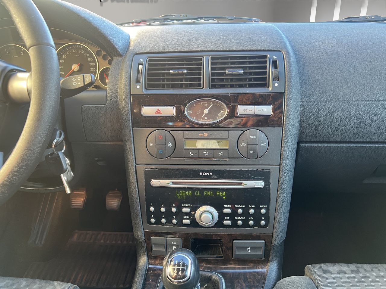 Ford Mondeo 2.0 TDCi Ghia - Foto 16