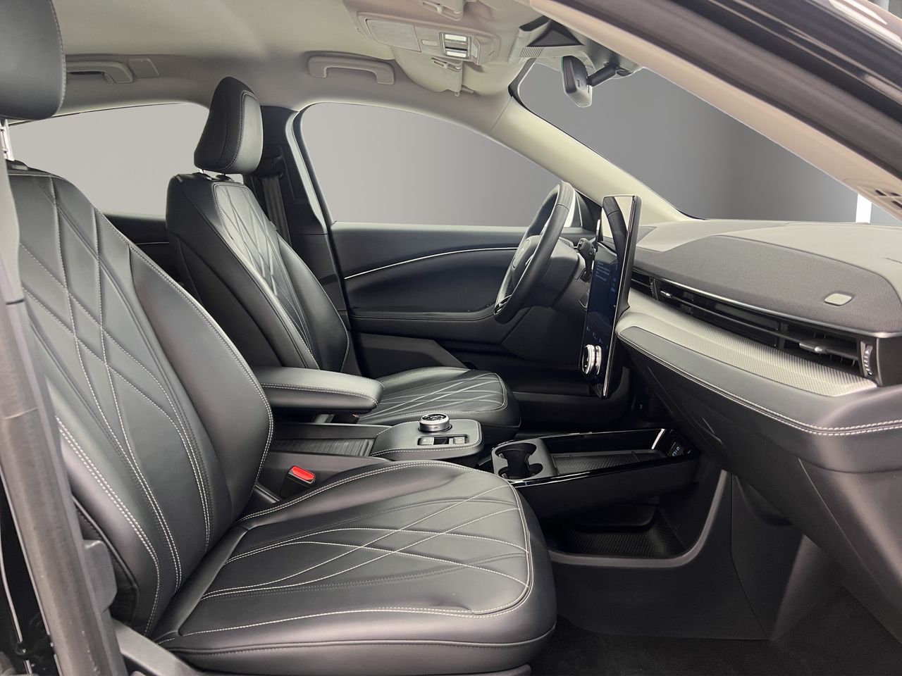 Ford Mustang Mach-E 216kW Batería 98.8Kwh - Foto 18