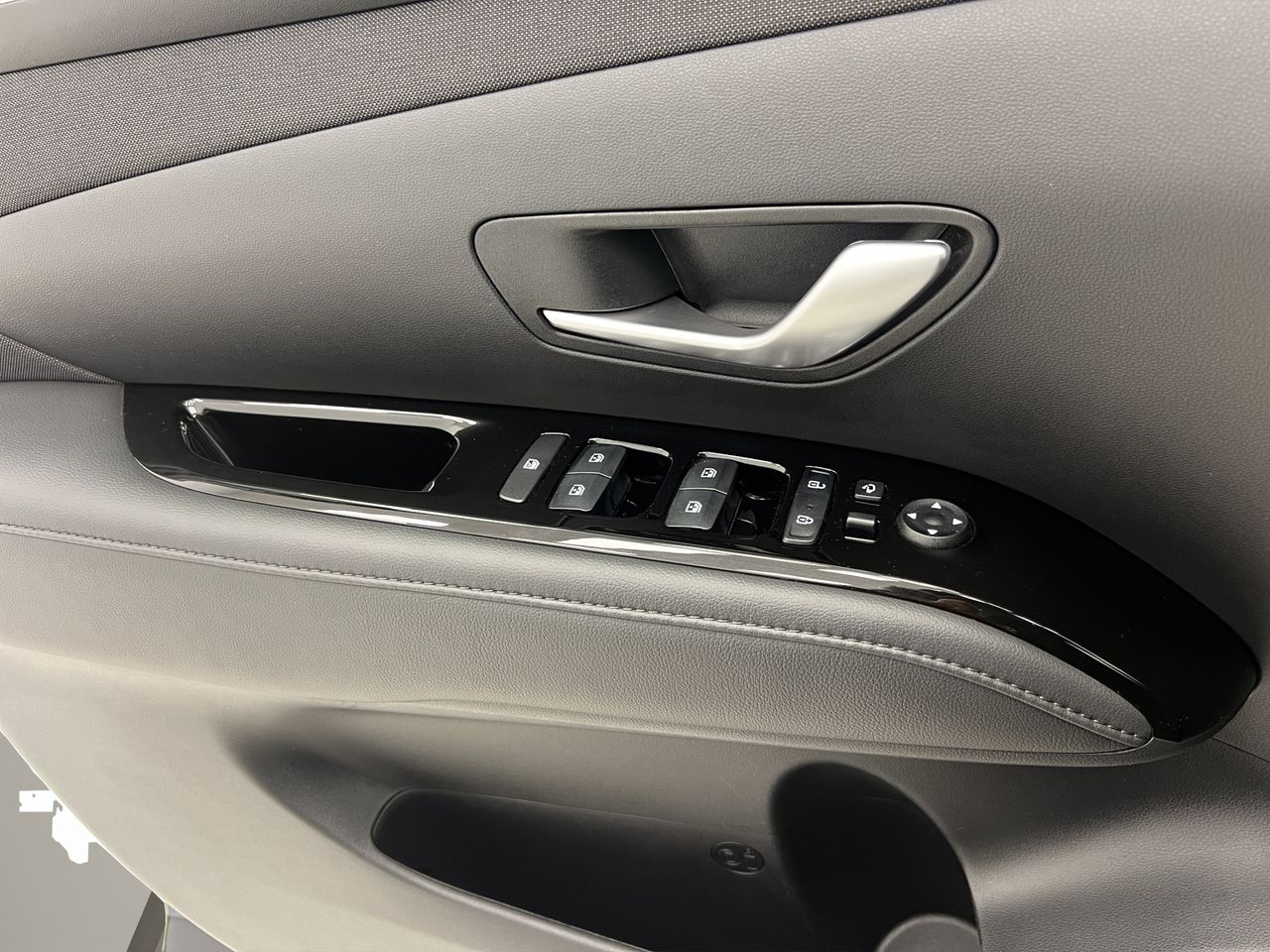 Hyundai Tucson HYUNDAI TUCSON TODOTERRENO 1.6 TGDI 110KW (150CV) 48V TECNO SKY DCT  - Foto 13