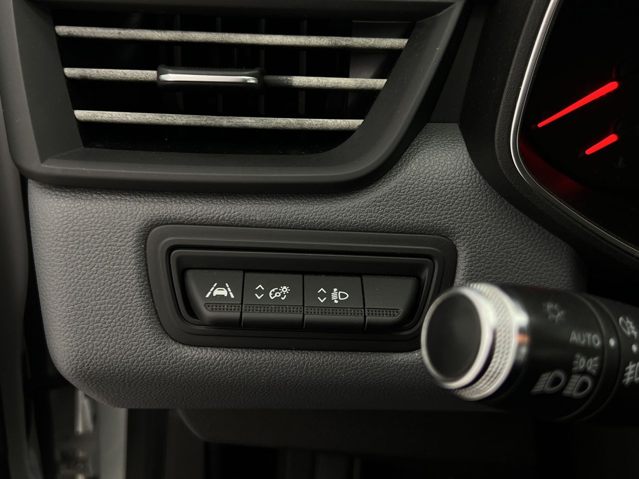 Renault Clio BUSINESS BLUE DCI 85CV BUSINESS BLUE DCI 85CV - Foto 25