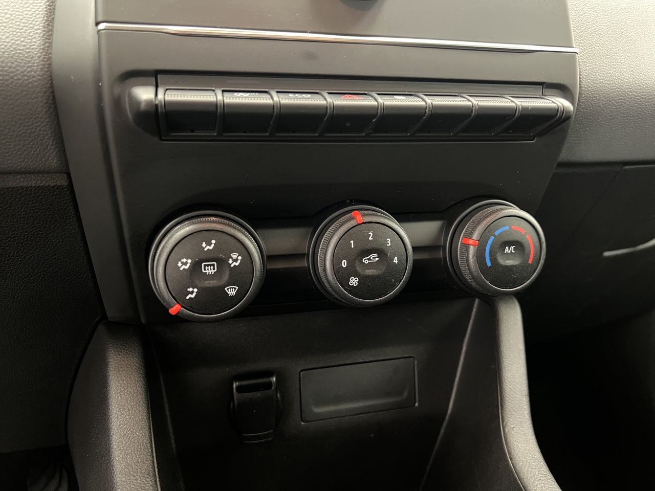 Renault Clio BUSINESS BLUE DCI 85CV BUSINESS BLUE DCI 85CV - Foto 23