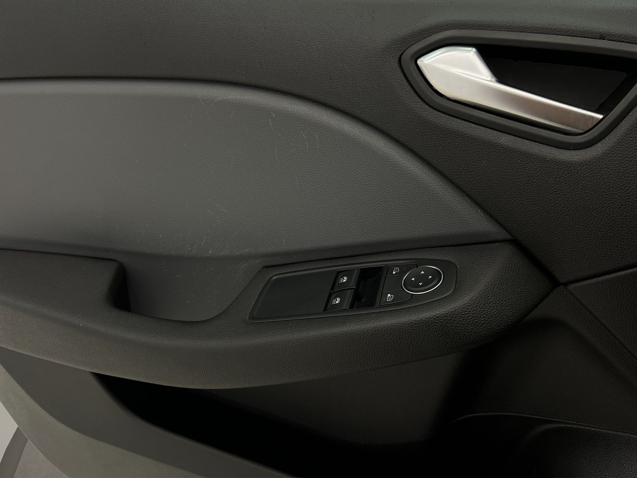 Renault Clio BUSINESS BLUE DCI 85CV BUSINESS BLUE DCI 85CV - Foto 13