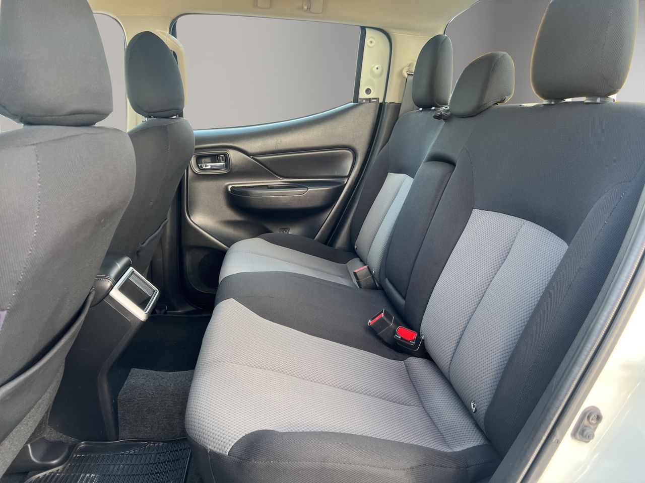 Mitsubishi L200 DID MPRO AUTO  - Foto 14