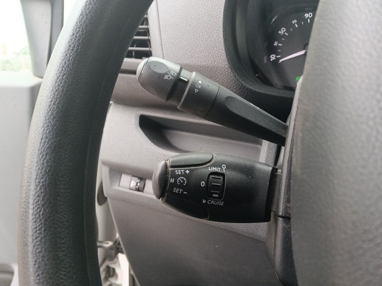 Peugeot e-Expert FURGON PRO BLUE - Foto 13