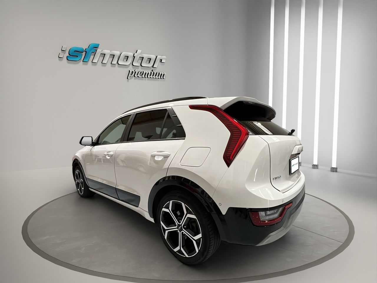 Kia Niro 1.6 GDi HEV 104kW (141CV) Emotion - Foto 5