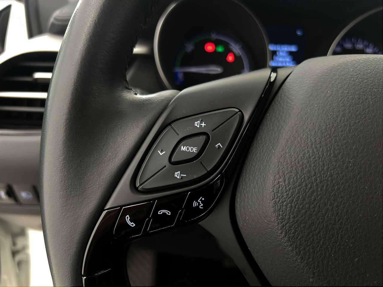 Toyota C-HR 1.8 125H Active - Foto 24