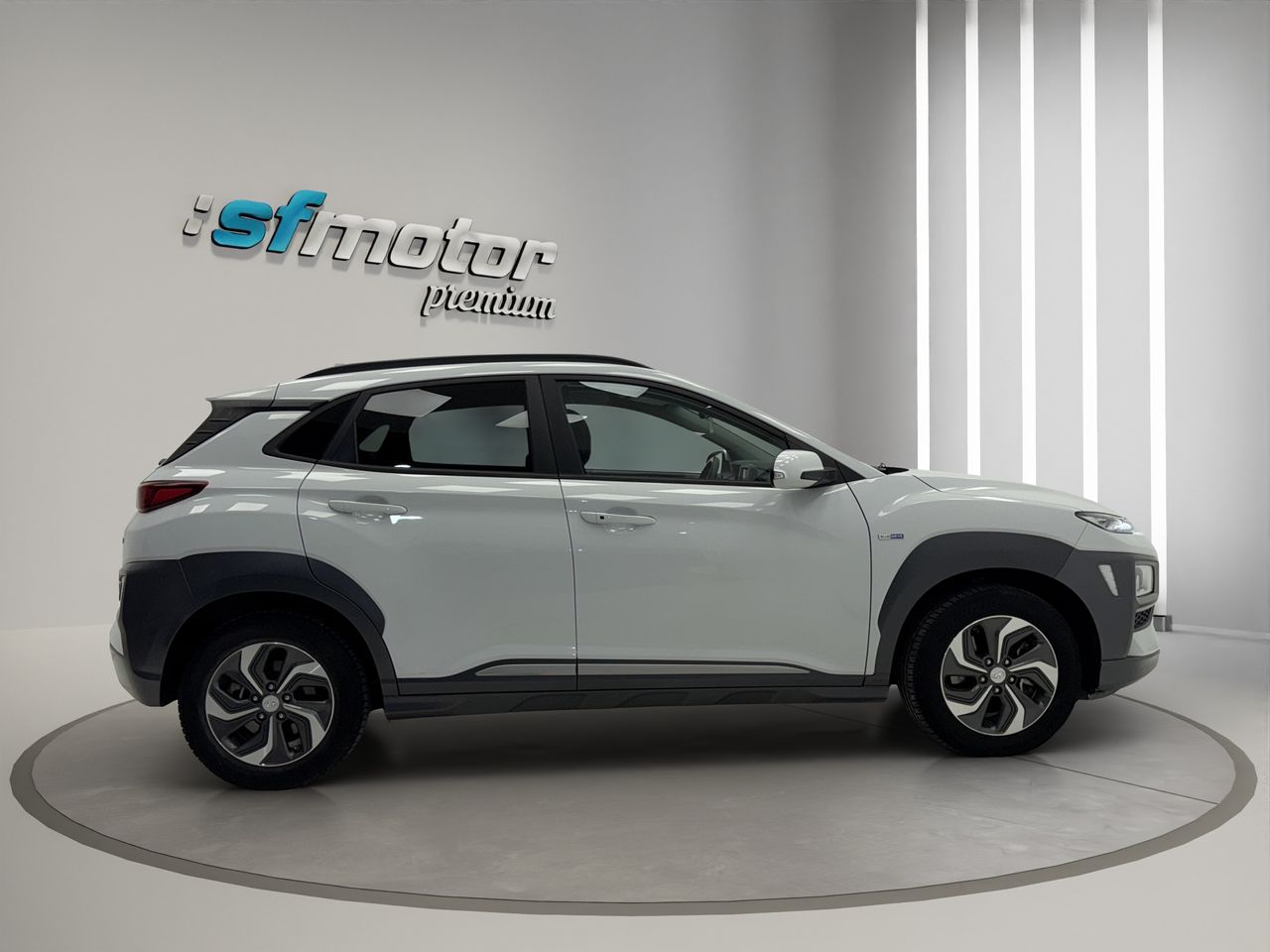 Hyundai Kona 1.6 GDI HEV SLE DCT - Foto 8