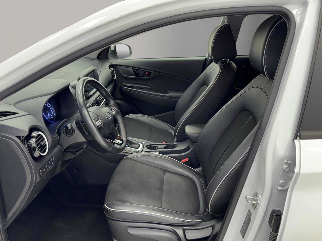 Hyundai Kona 1.6 GDI HEV SLE DCT - Foto 10