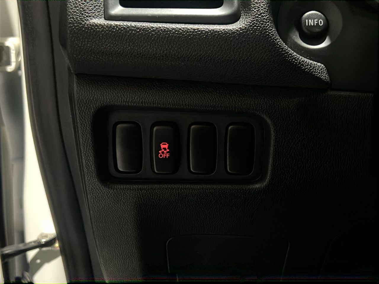 Mitsubishi ASX 200 DI-D Kaiteki 4WD - Foto 26