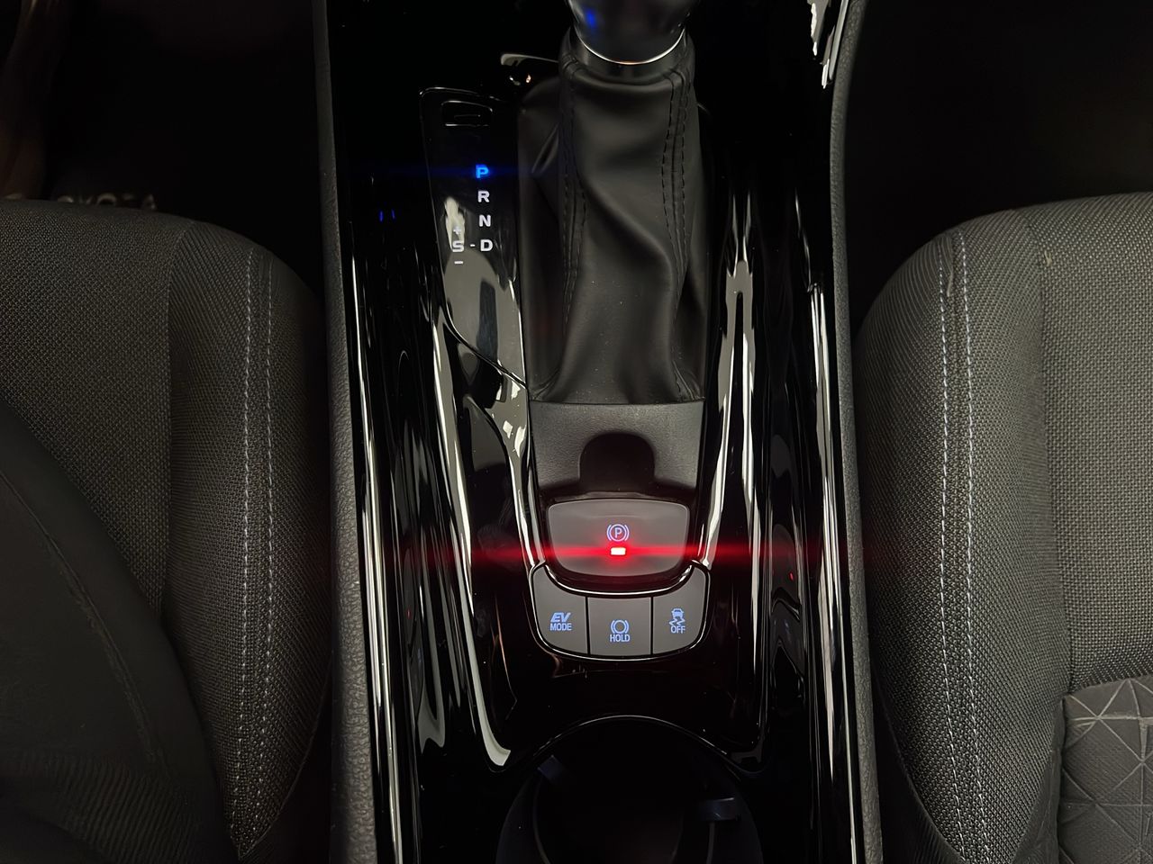 Toyota C-HR 2.0 180H Advance - Foto 25