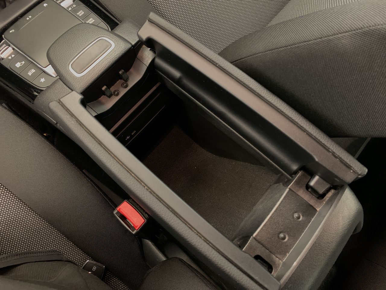 Mercedes CLA 180 D  - Foto 29