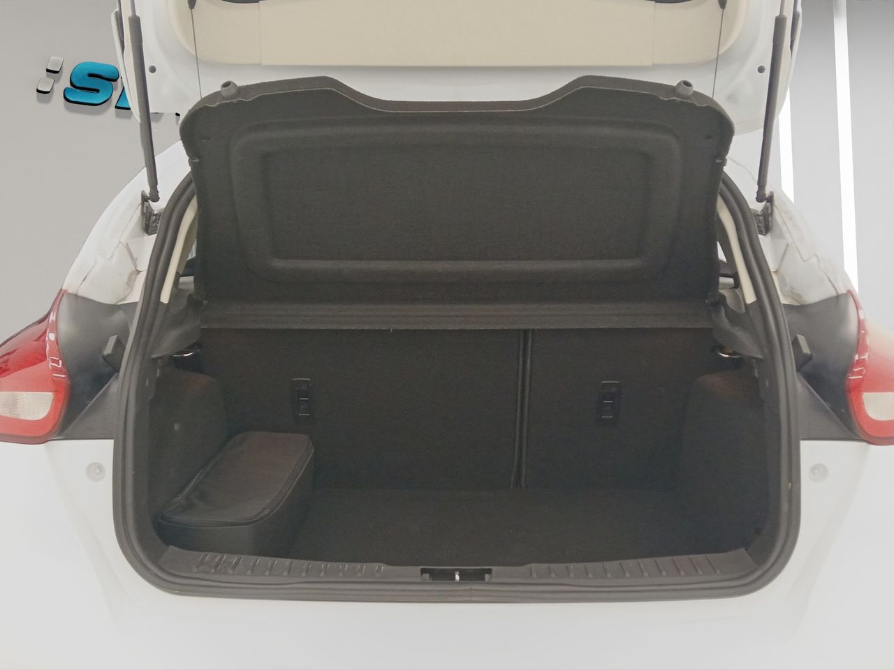 Ford Focus 1.6 TDCi 115cv Trend - Foto 20