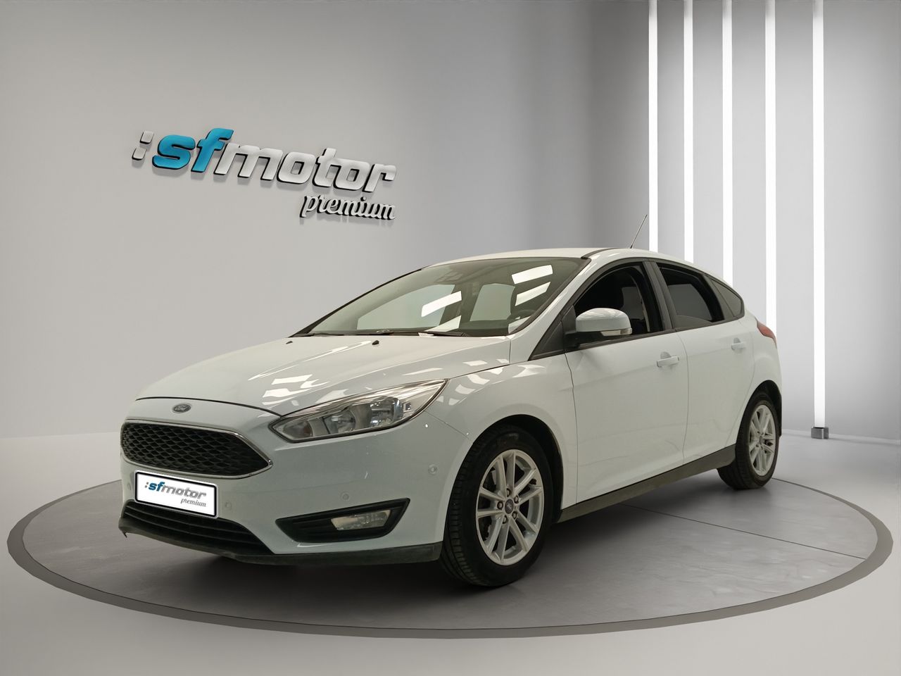 Ford Focus 1.6 TDCi 115cv Trend - Foto 2