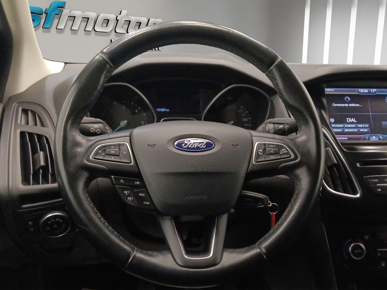 Ford Focus 1.6 TDCi 115cv Trend - Foto 11