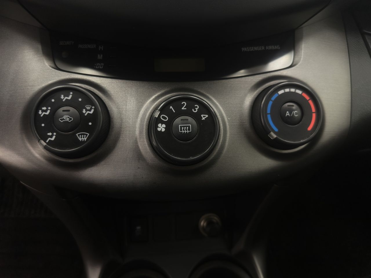 Toyota Rav4 2.2 D-4D Active 4x2 - Foto 23