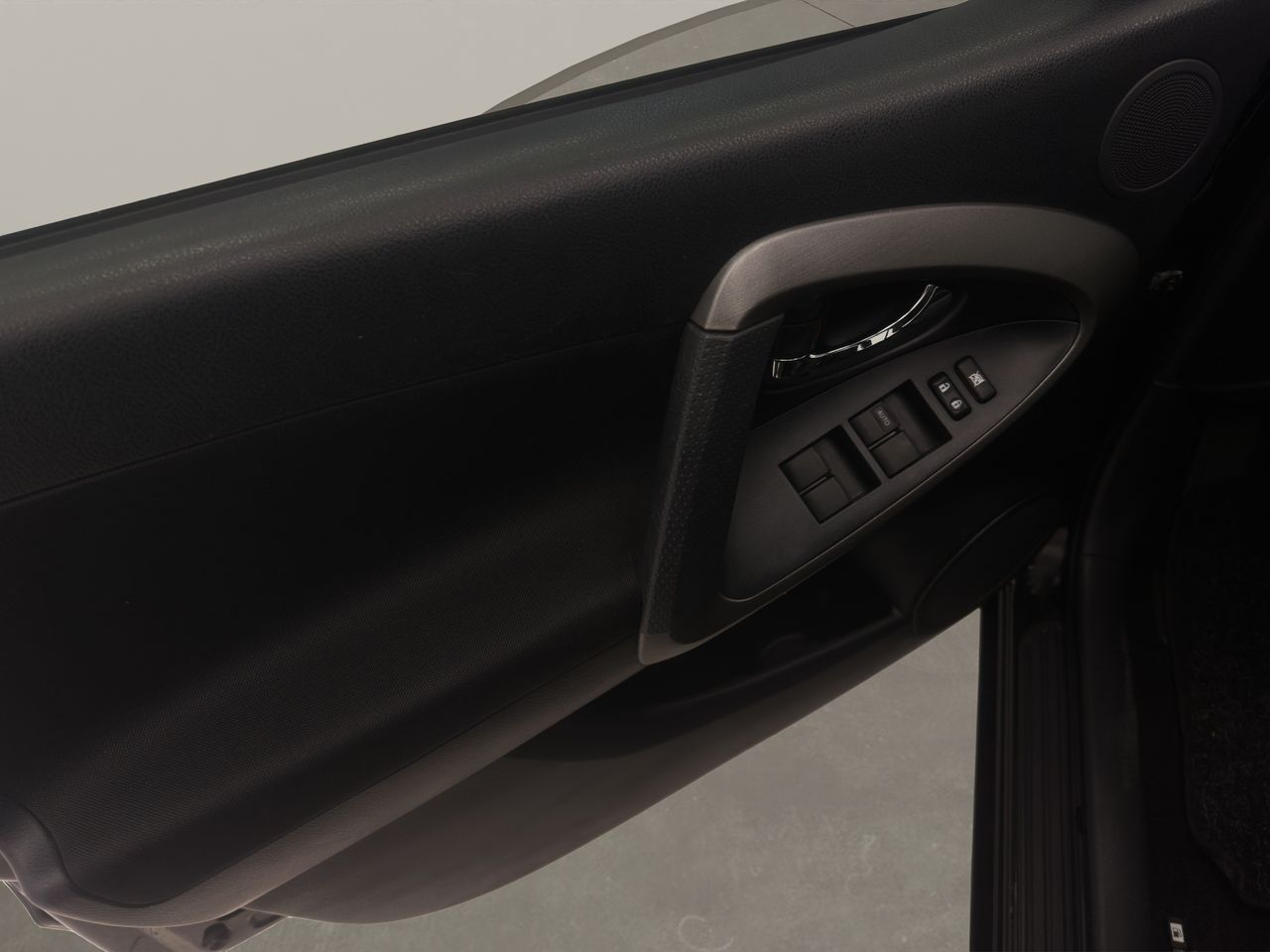 Toyota Rav4 2.2 D-4D Active 4x2 - Foto 13