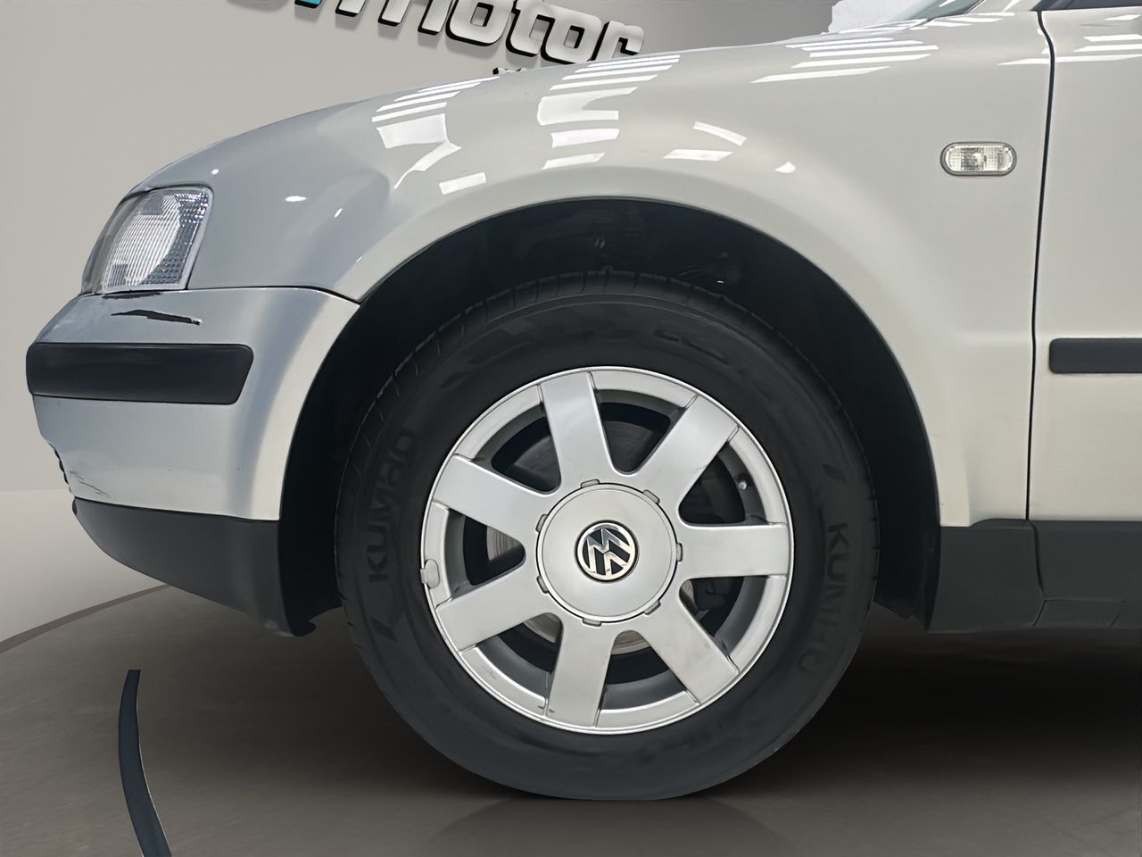 Volkswagen Passat 1.9 TDI COMFORTLINE - Foto 22