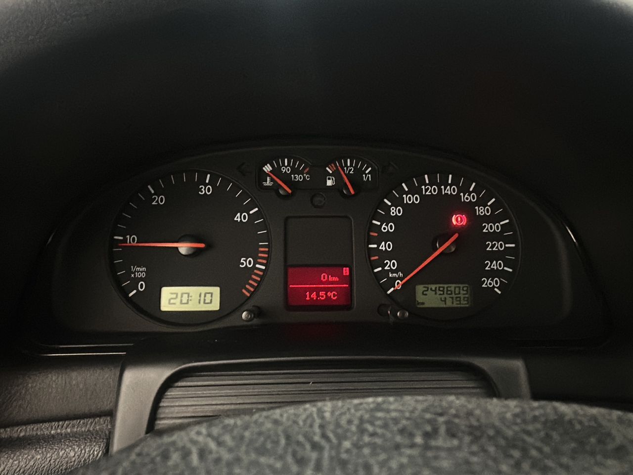 Volkswagen Passat 1.9 TDI COMFORTLINE - Foto 12