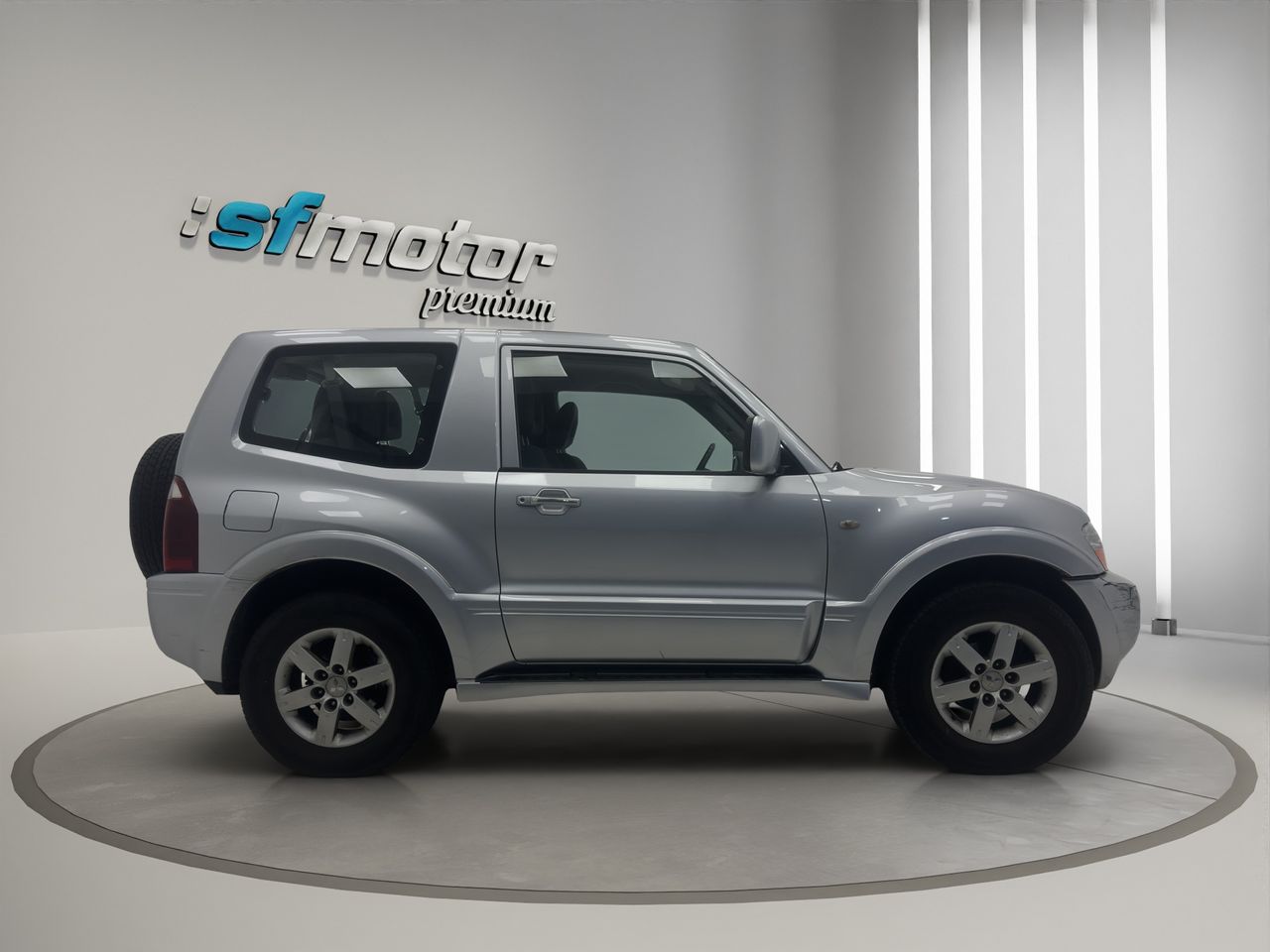 Mitsubishi Montero 3.2 DID All-Four - Foto 8