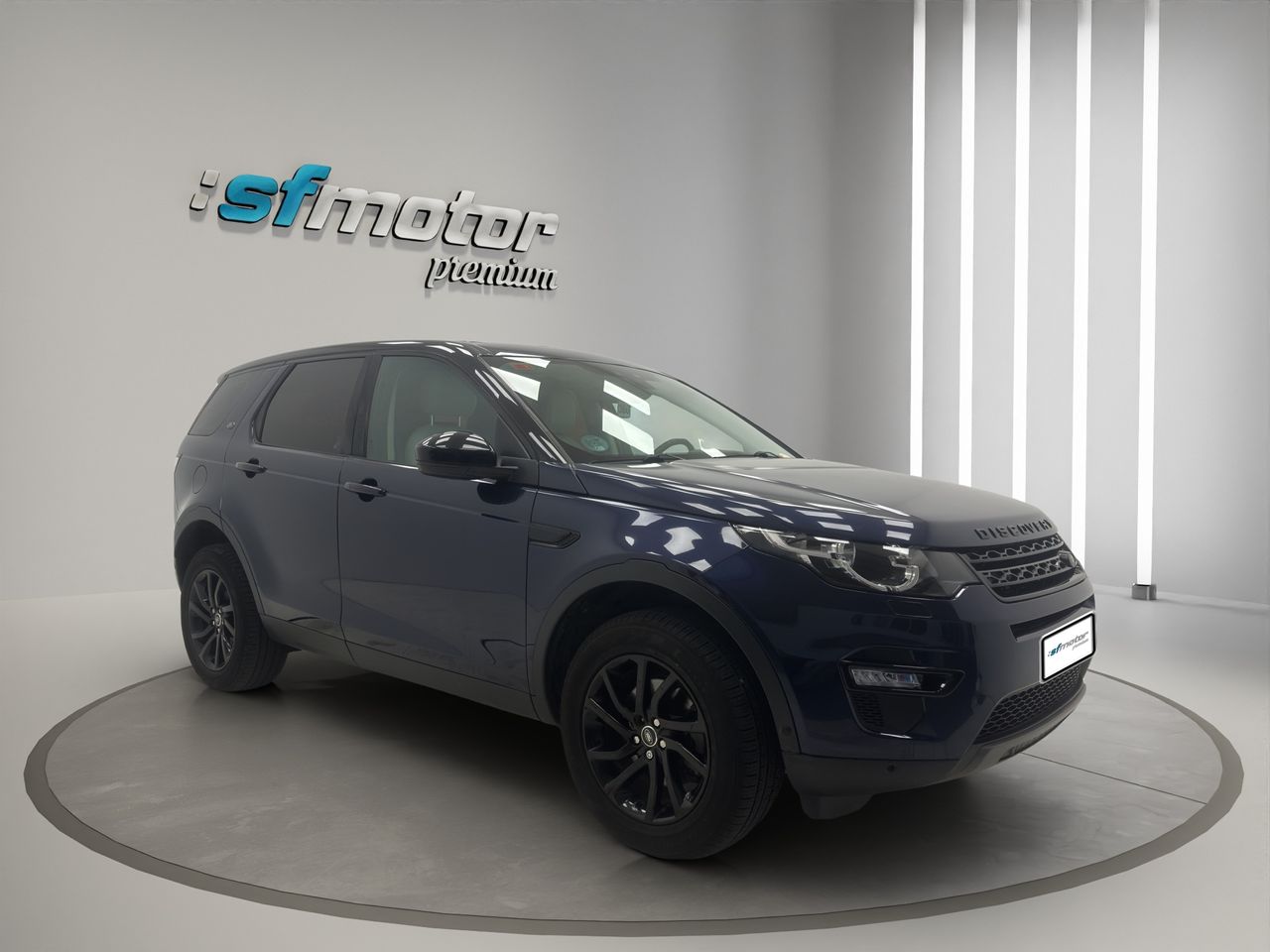 Land-Rover Discovery Sport 2.0L TD4 110kW (150CV) 4x4 SE - Foto 9