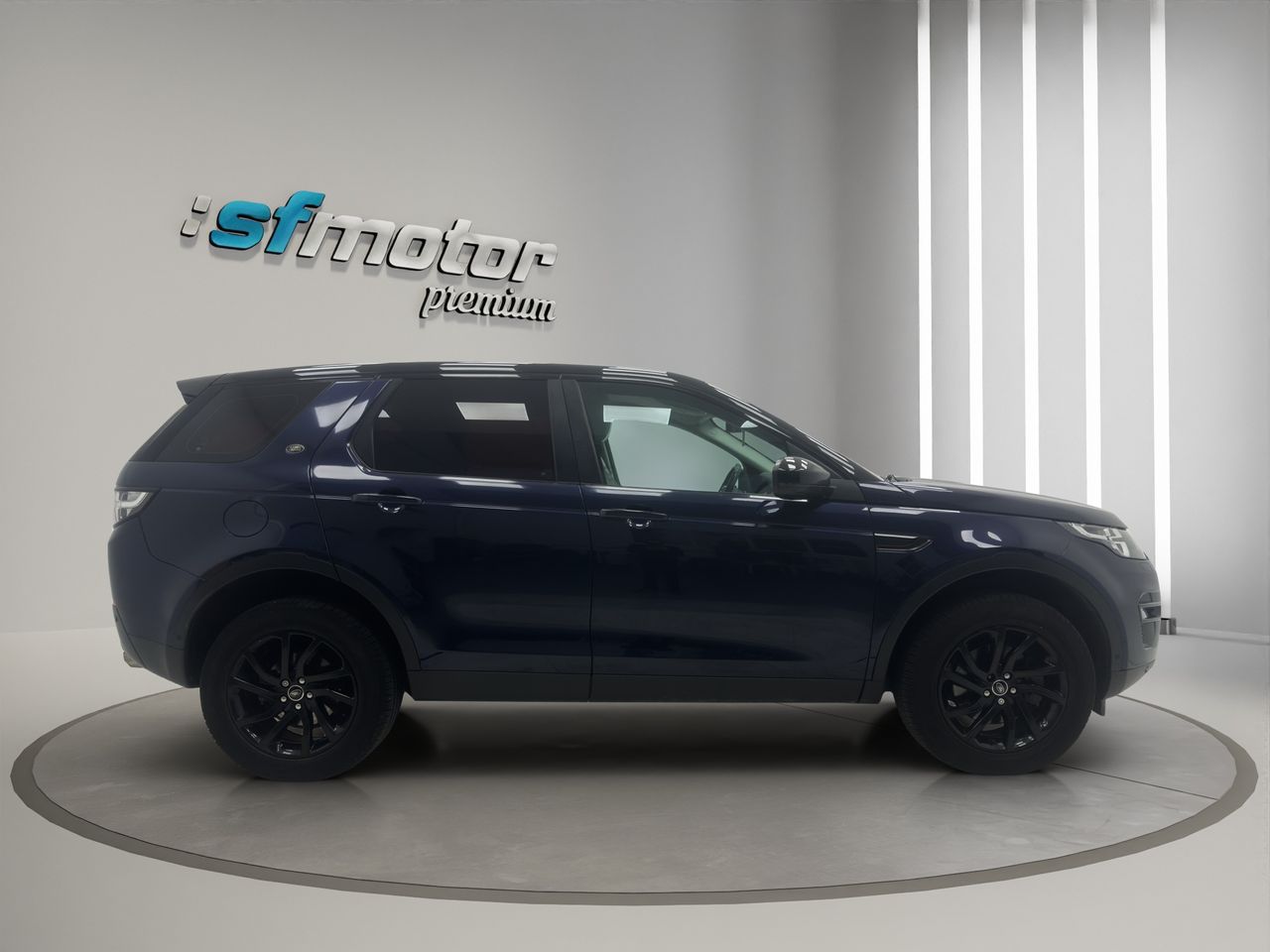 Land-Rover Discovery Sport 2.0L TD4 110kW (150CV) 4x4 SE - Foto 8