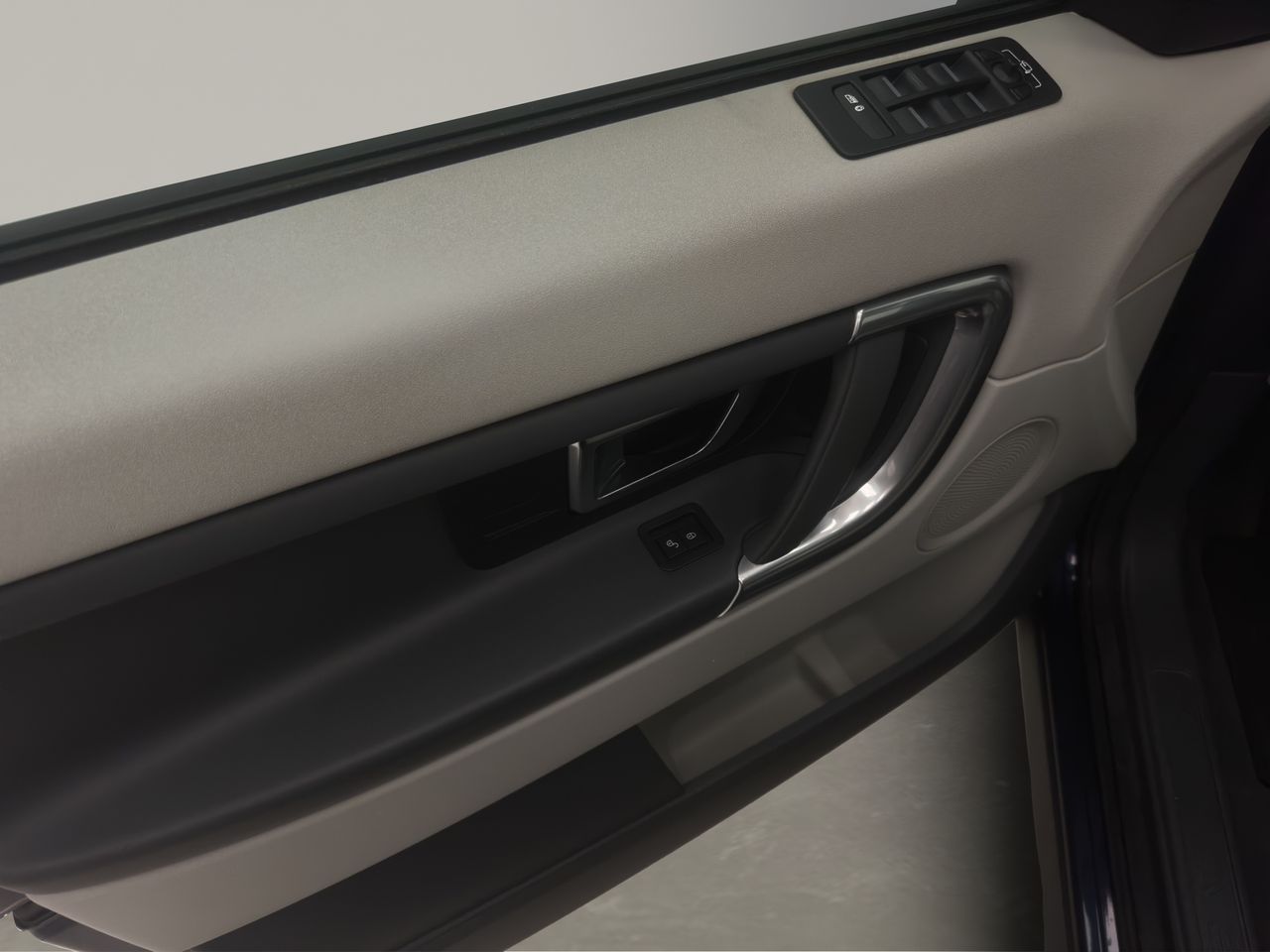 Land-Rover Discovery Sport 2.0L TD4 110kW (150CV) 4x4 SE - Foto 13