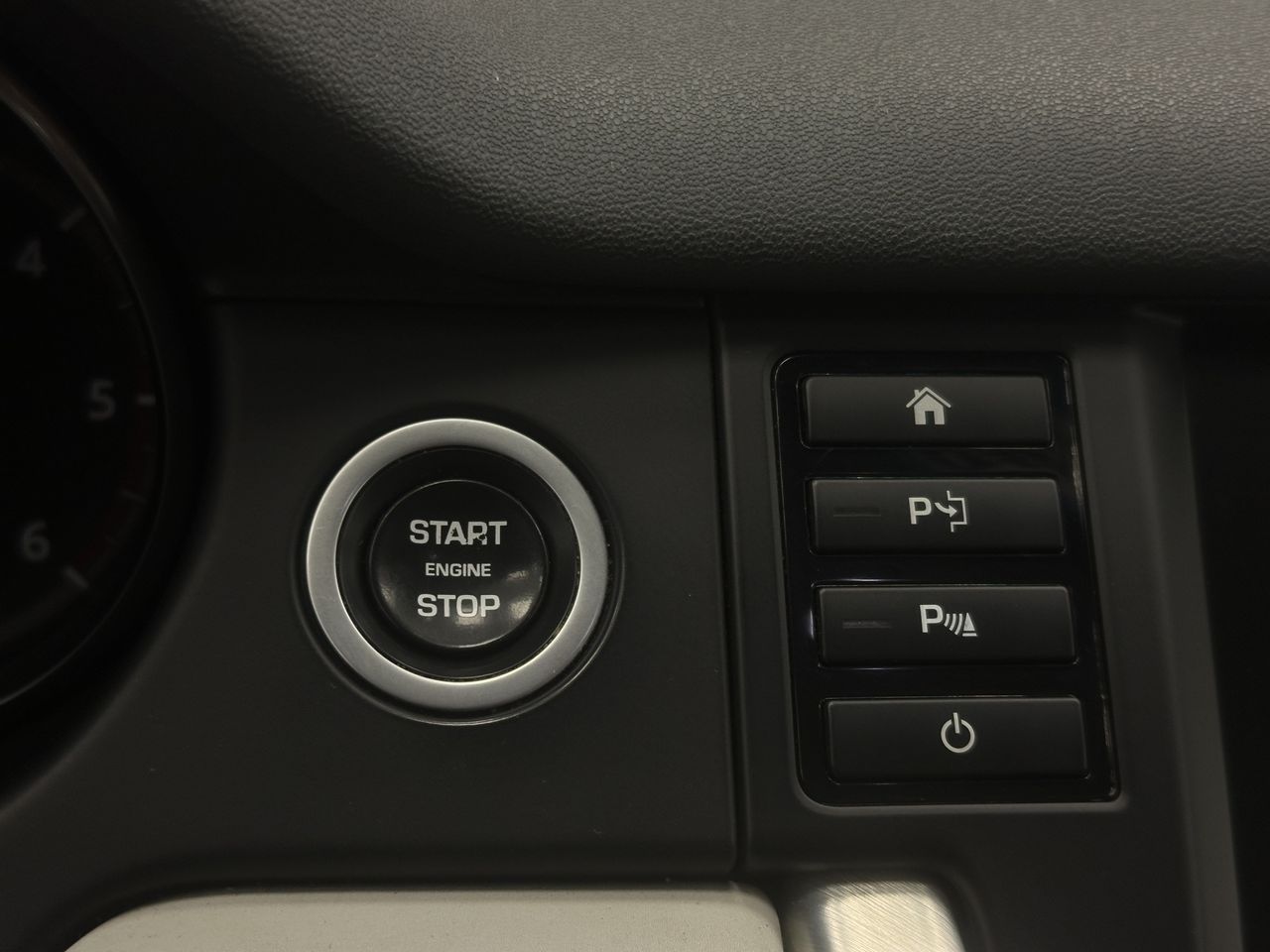 Land-Rover Discovery Sport 2.0L TD4 110kW (150CV) 4x4 SE - Foto 30