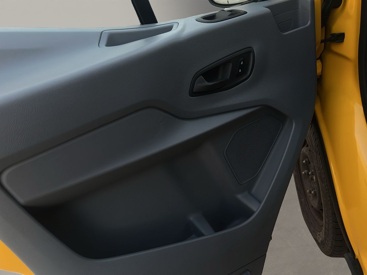 Ford Transit 350M 2.0TD  - Foto 16