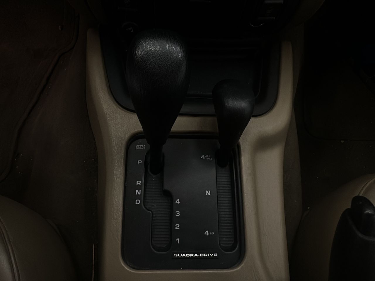 Jeep Grand Cherokee 2.7 CRD Limited - Foto 27