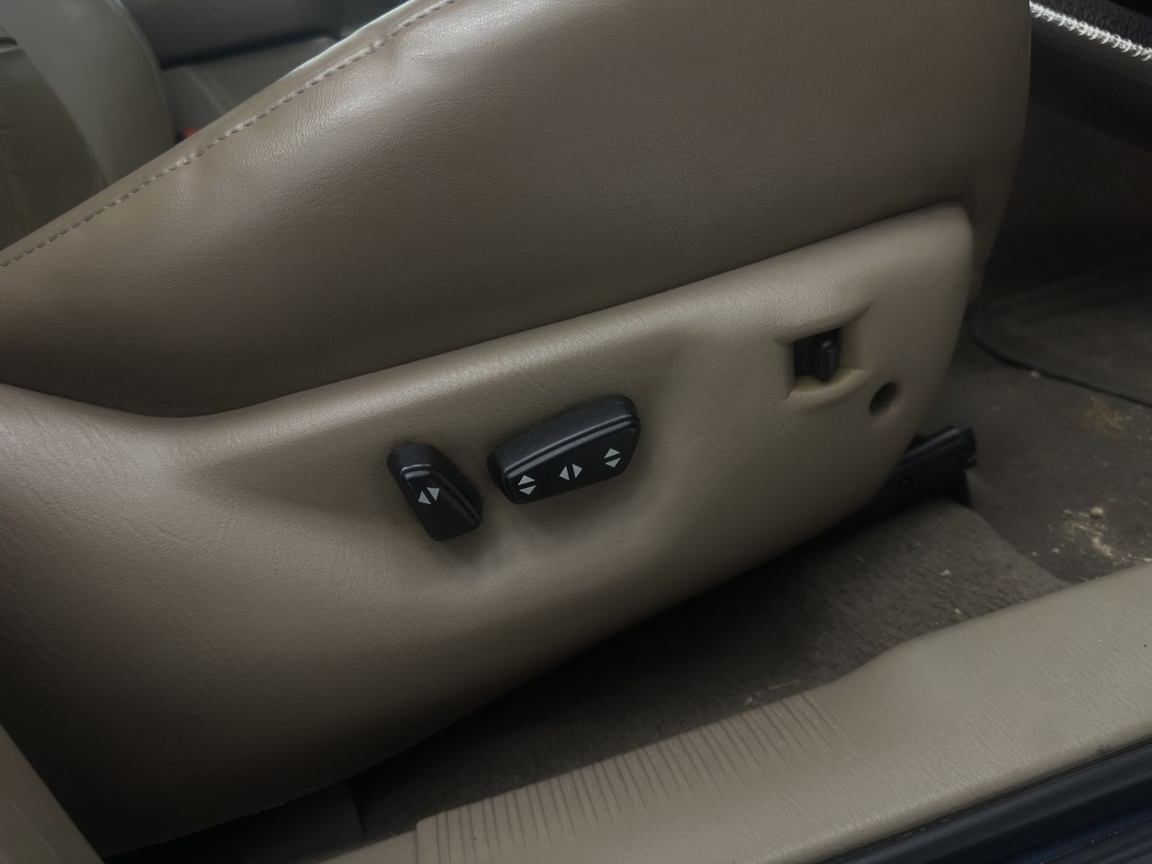 Jeep Grand Cherokee 2.7 CRD Limited - Foto 31