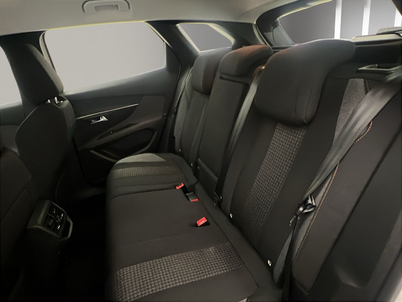 Peugeot 3008 1.5 BlueHDi 96kW (130CV) S&S Active Pack - Foto 15