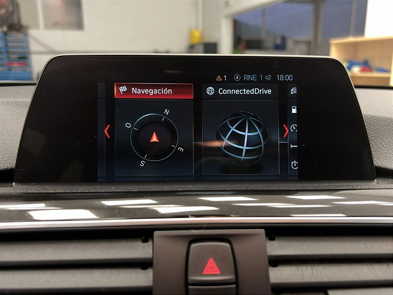 BMW Serie 3 318dA Business - Foto 33