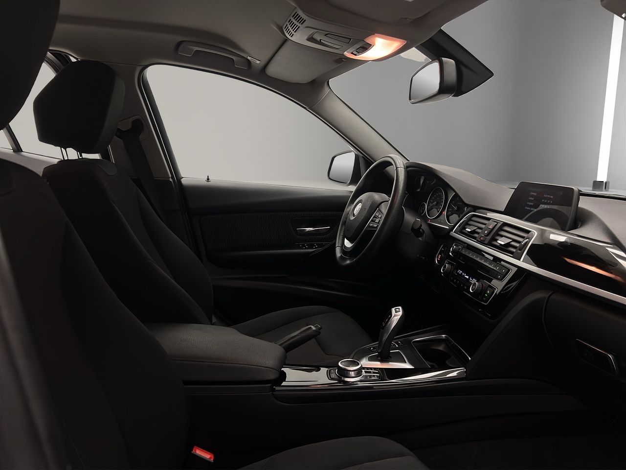 BMW Serie 3 318dA Business - Foto 19