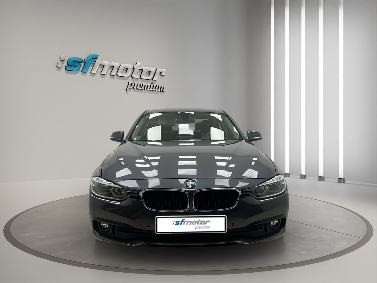 BMW Serie 3 318dA Business - Foto 3