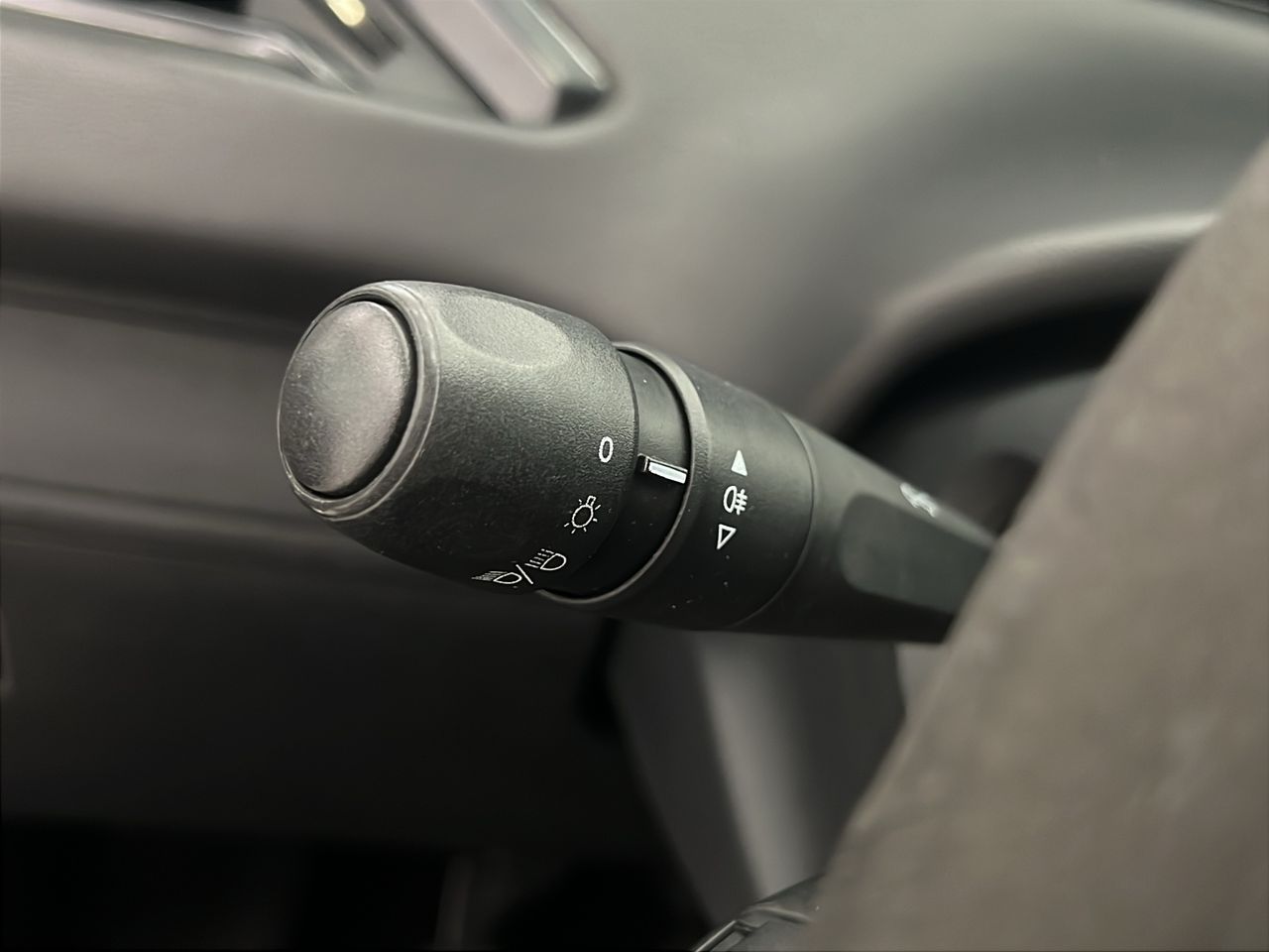 Peugeot 208 5P ACTIVE BlueHDi 73kW (100CV) - Foto 26