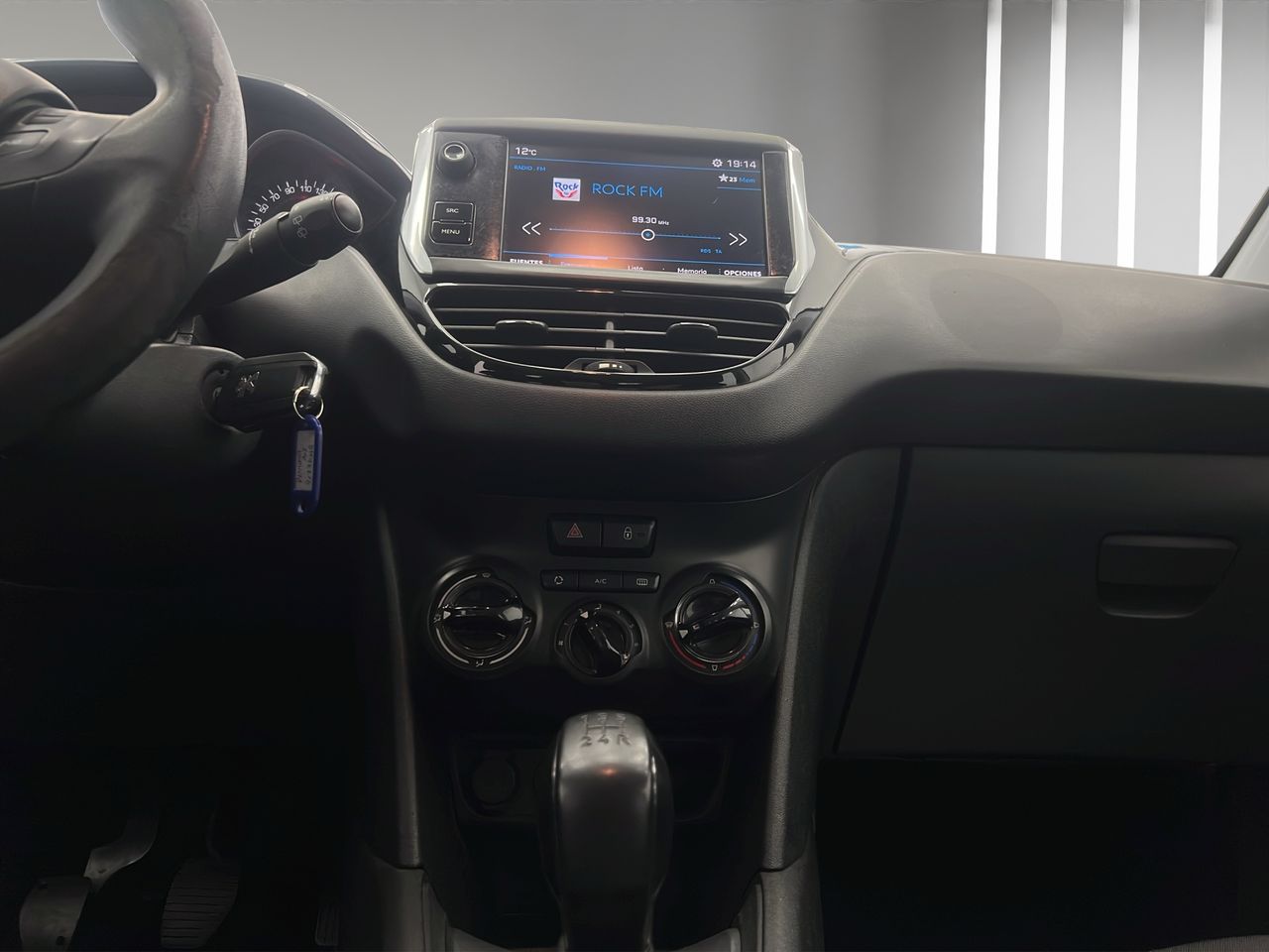 Peugeot 208 5P ACTIVE BlueHDi 73kW (100CV) - Foto 16