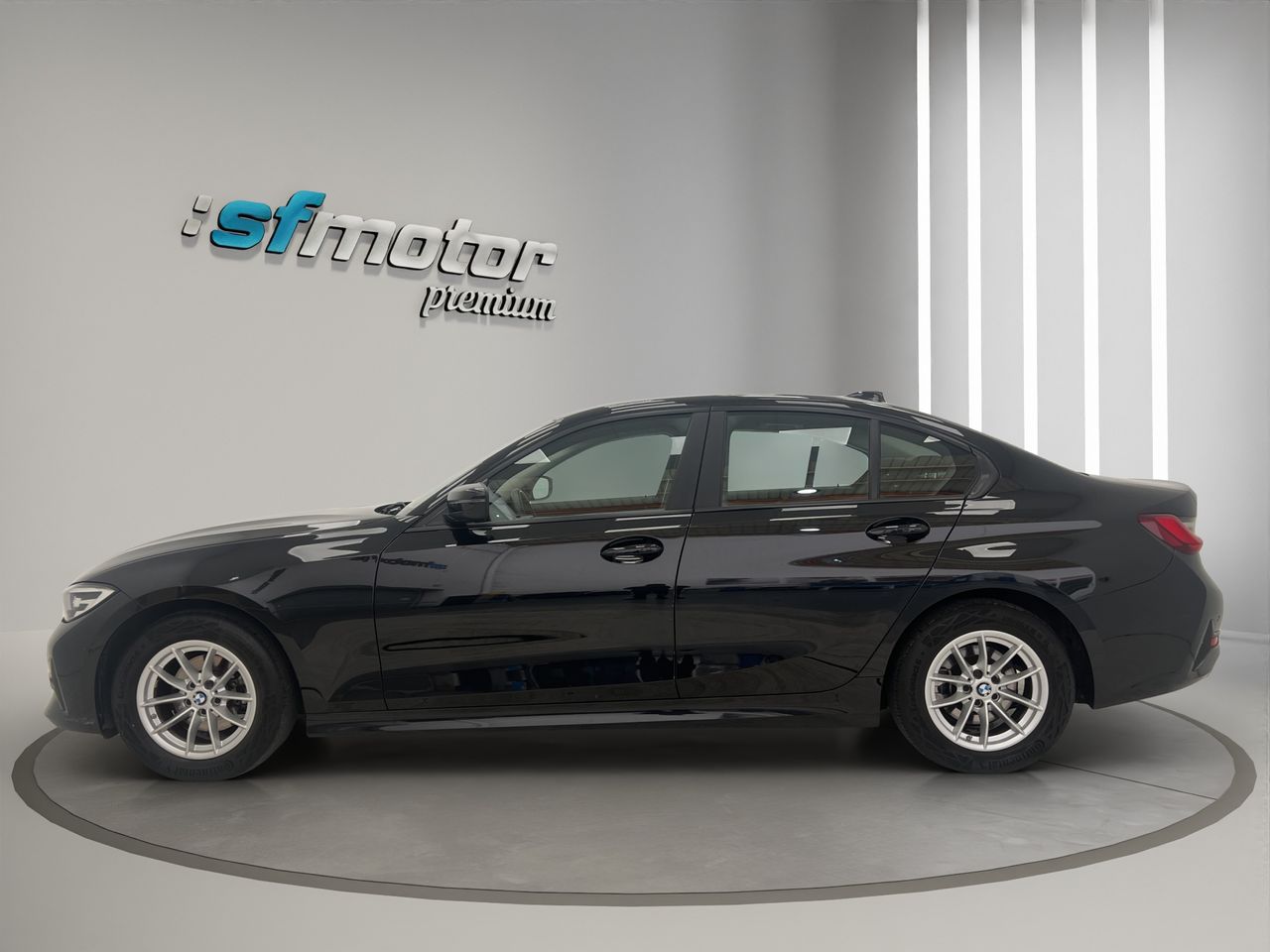 BMW Serie 3 318d Auto. - Foto 4