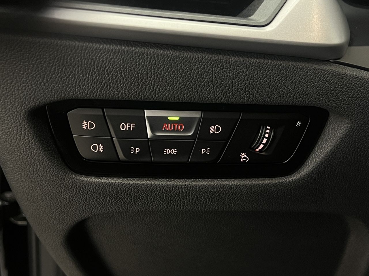 BMW Serie 3 318d Auto. - Foto 30