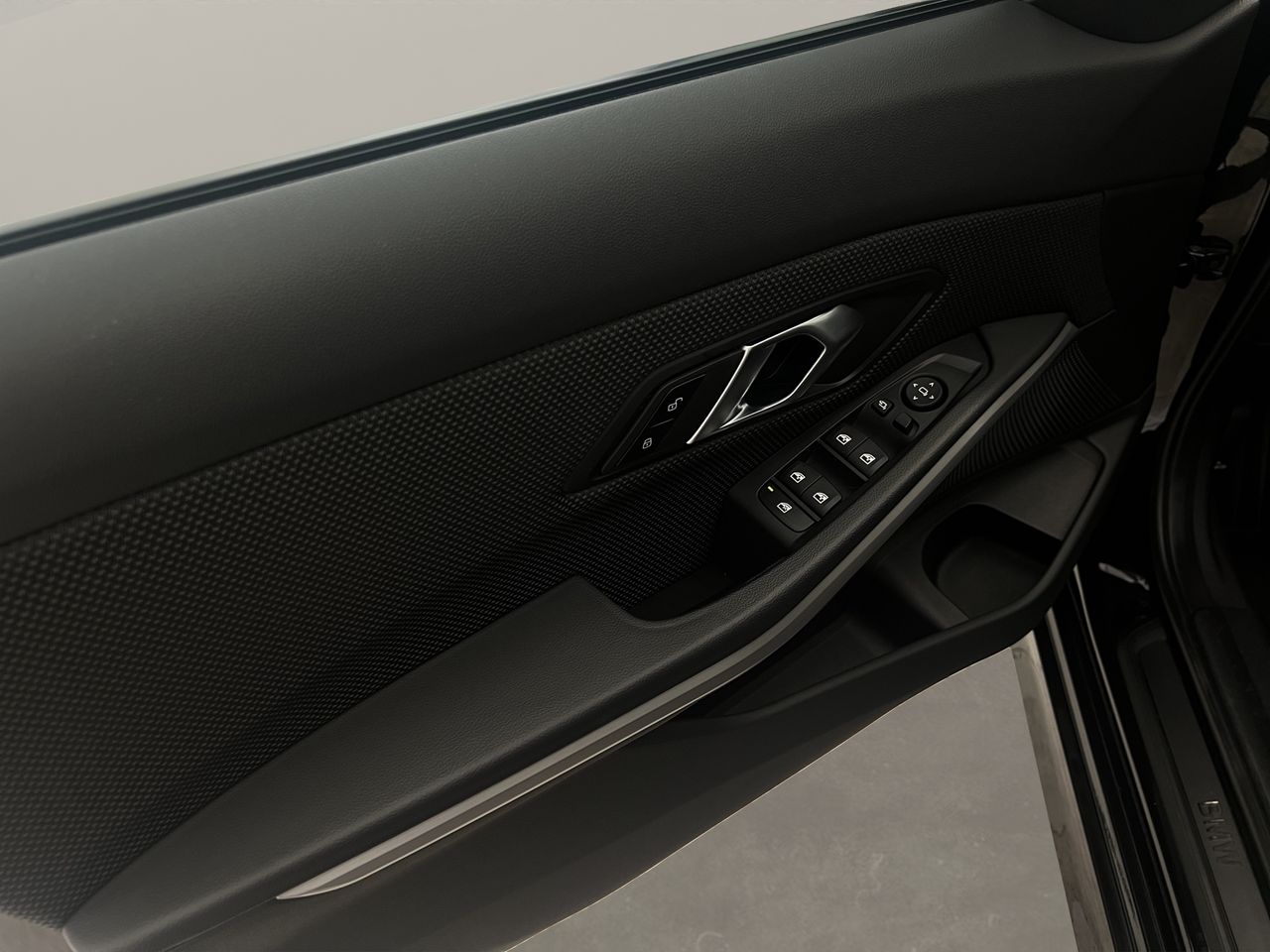 BMW Serie 3 318d Auto. - Foto 13