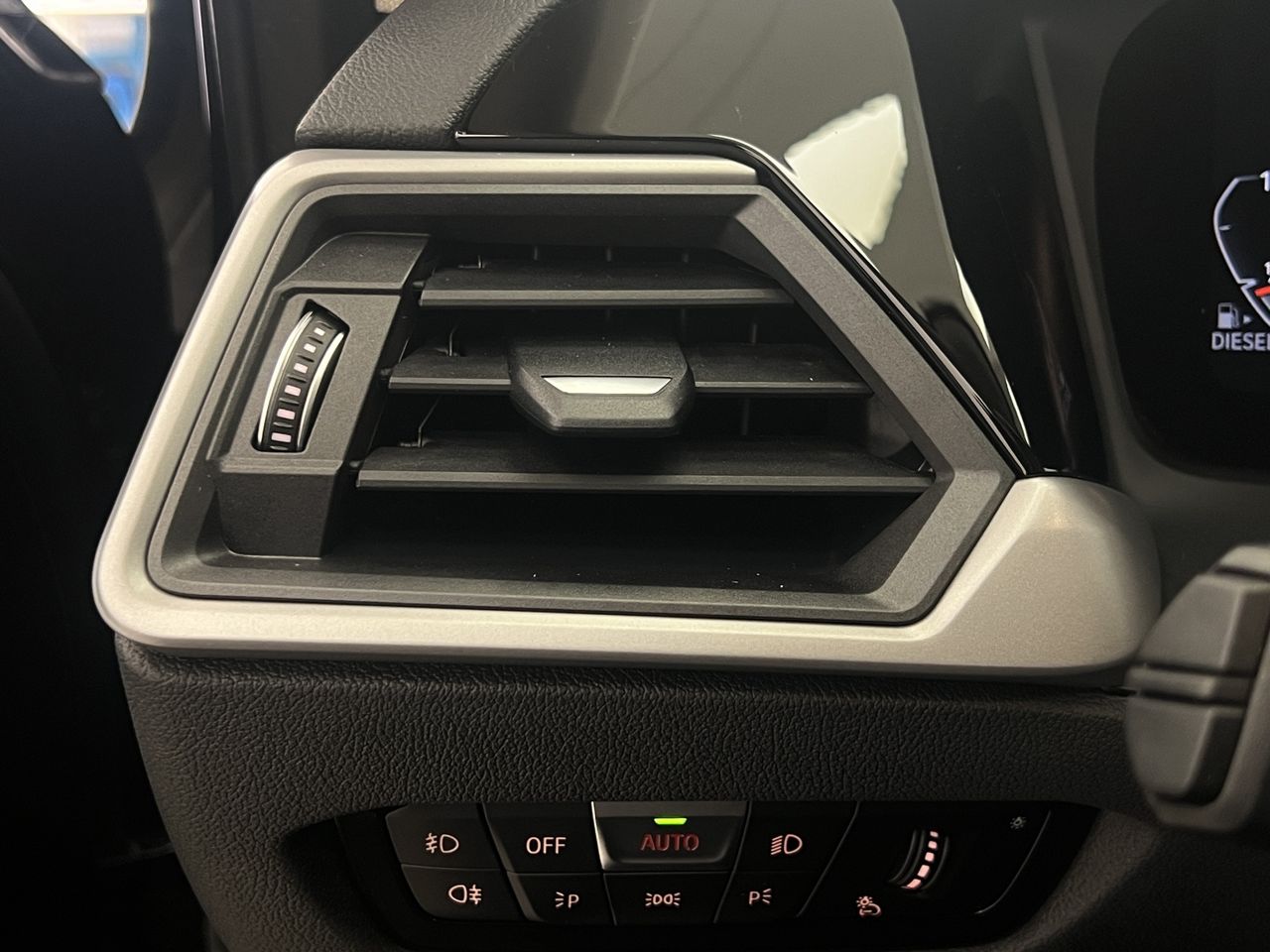 BMW Serie 3 318d Auto. - Foto 31