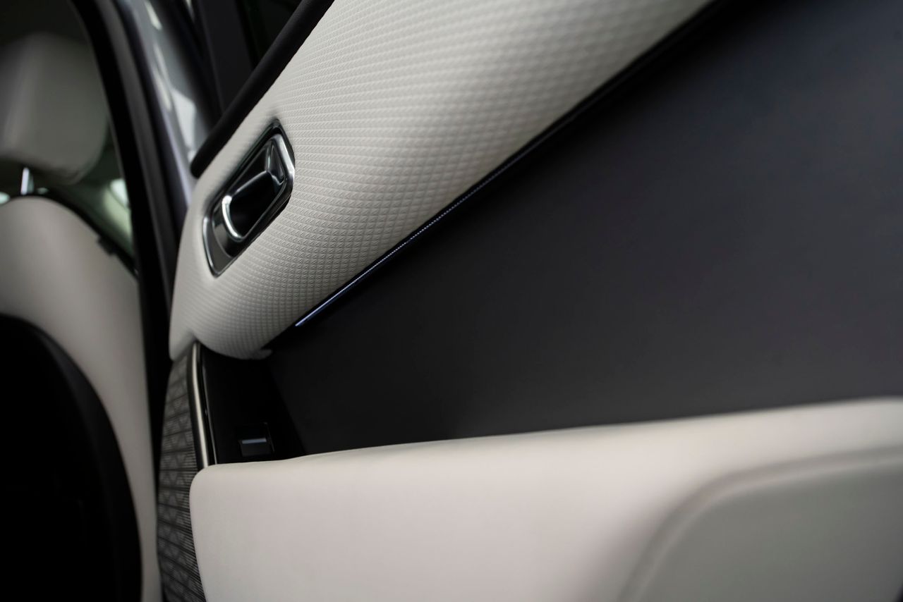 Land-Rover Range Rover Velar 2.0 D240 177kW R-Dynamic SE 4WD Auto - Foto 25