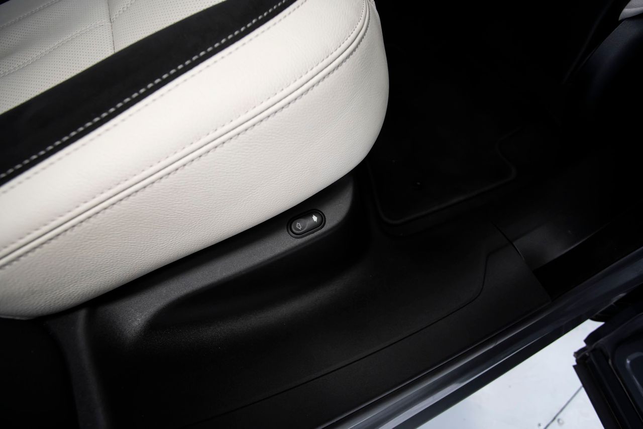 Land-Rover Range Rover Velar 2.0 D240 177kW R-Dynamic SE 4WD Auto - Foto 28