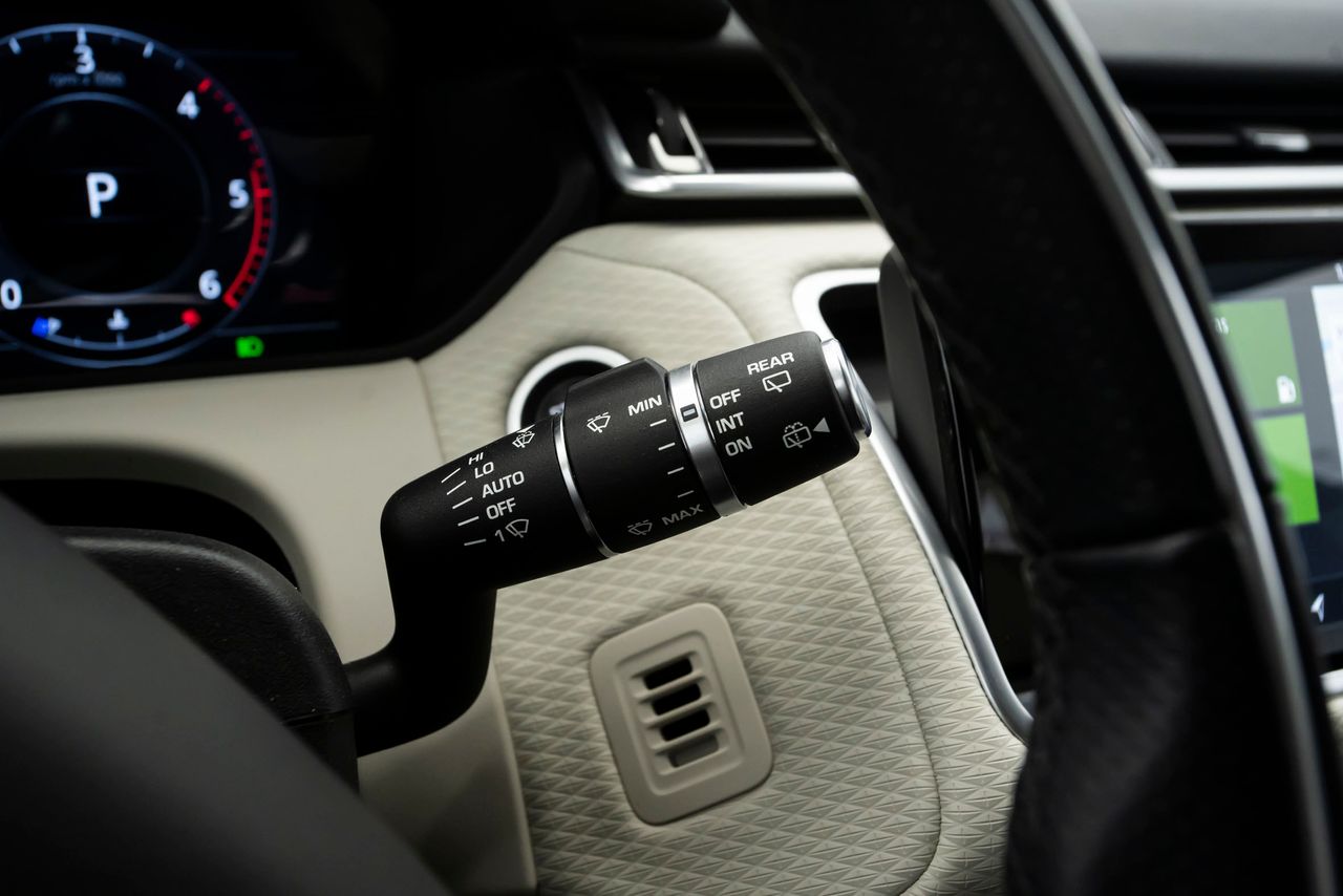 Land-Rover Range Rover Velar 2.0 D240 177kW R-Dynamic SE 4WD Auto - Foto 42