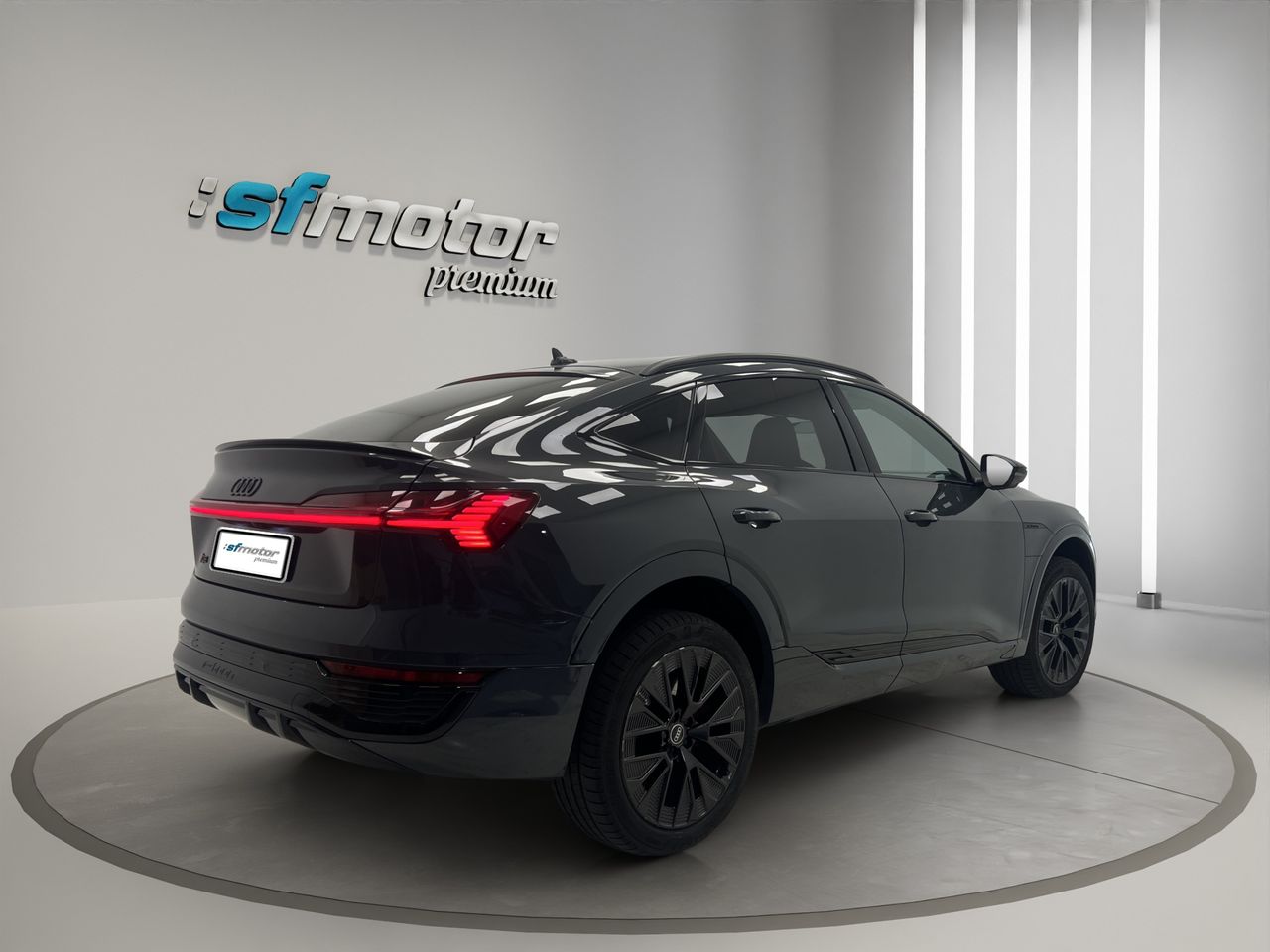 Audi Q8 e-tron S line 55 quattro - Foto 9