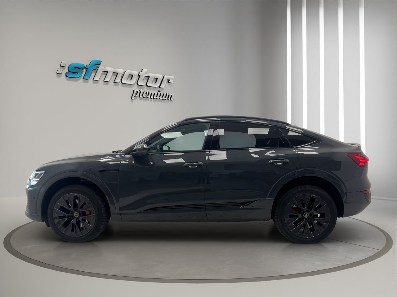 Audi Q8 e-tron S line 55 quattro - Foto 5