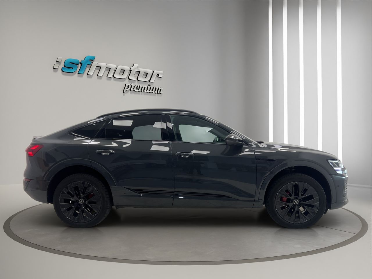 Audi Q8 e-tron S line 55 quattro - Foto 8