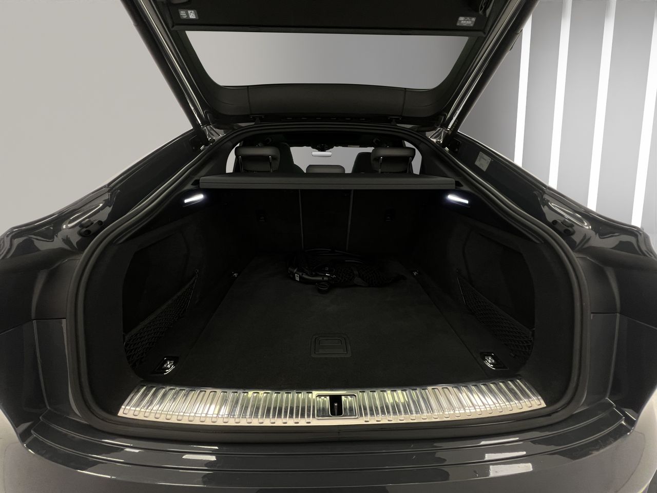 Audi Q8 e-tron S line 55 quattro - Foto 23