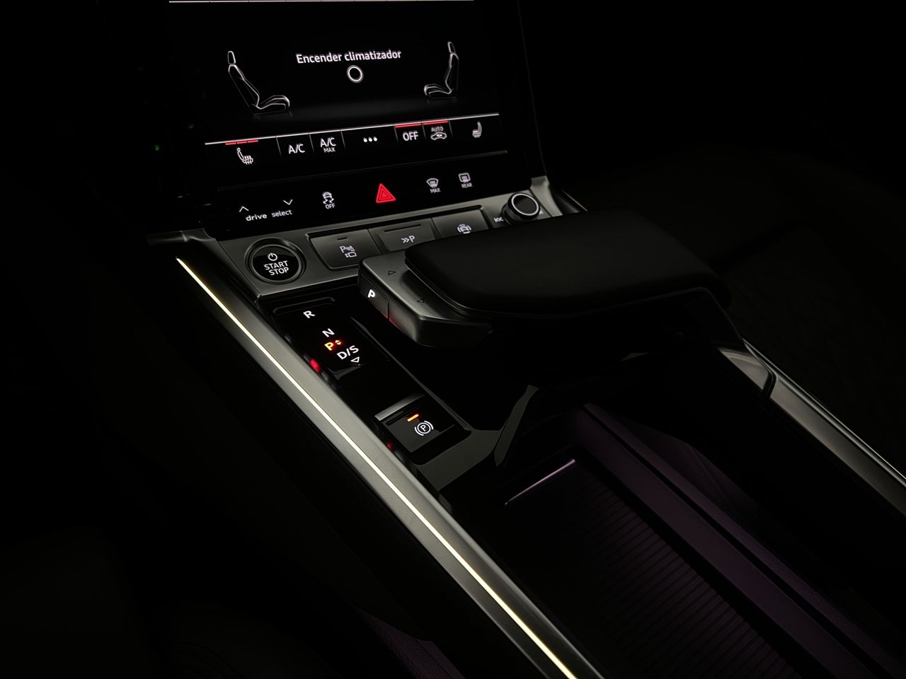 Audi Q8 e-tron S line 55 quattro - Foto 26